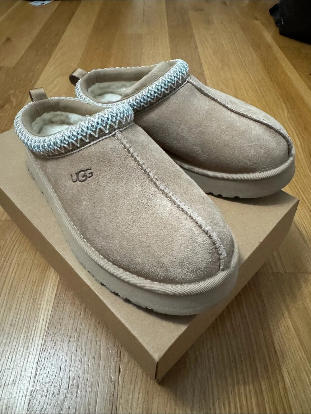 UGG Kids Cozy Slip-On Clog in Chestnut Tan